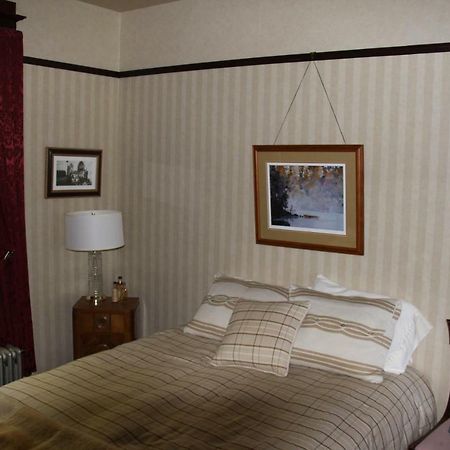 Auberge Taylor Manor Saint-Georges Extérieur photo