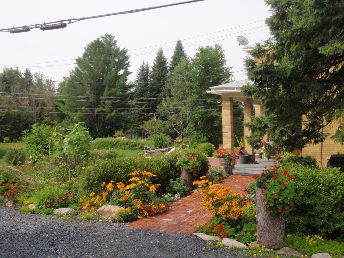 Auberge Taylor Manor Saint-Georges Extérieur photo
