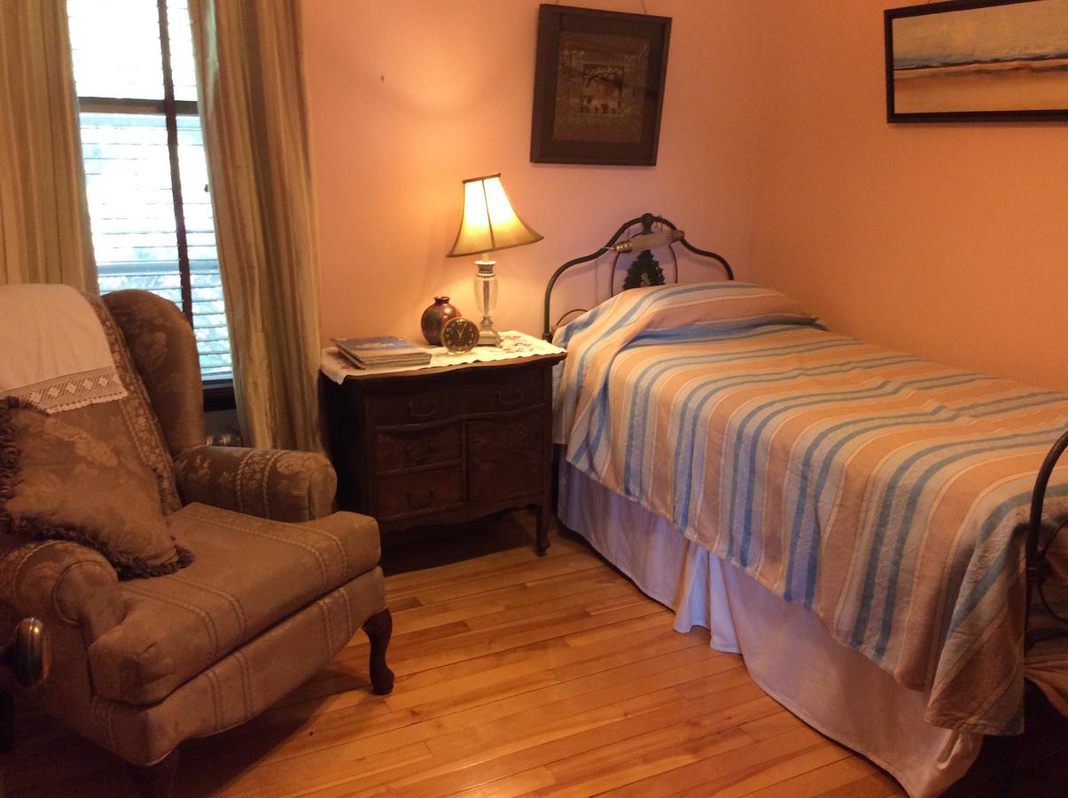 Auberge Taylor Manor Saint-Georges Extérieur photo
