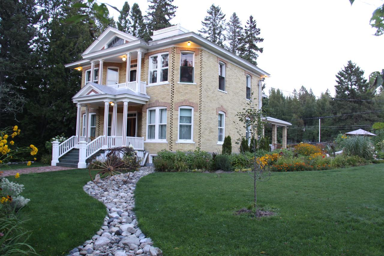 Auberge Taylor Manor Saint-Georges Extérieur photo