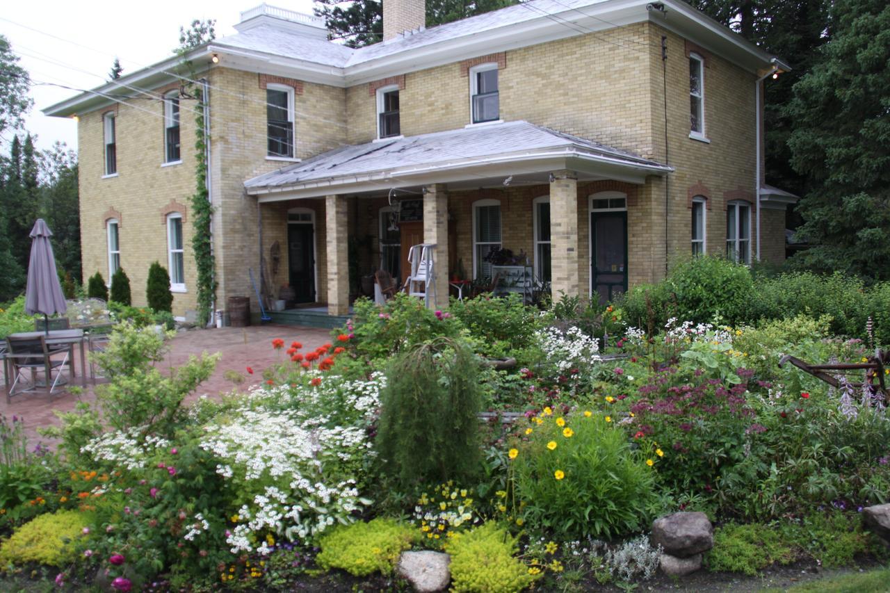 Hotel Auberge Taylor Manor à Saint-Georges Extérieur photo