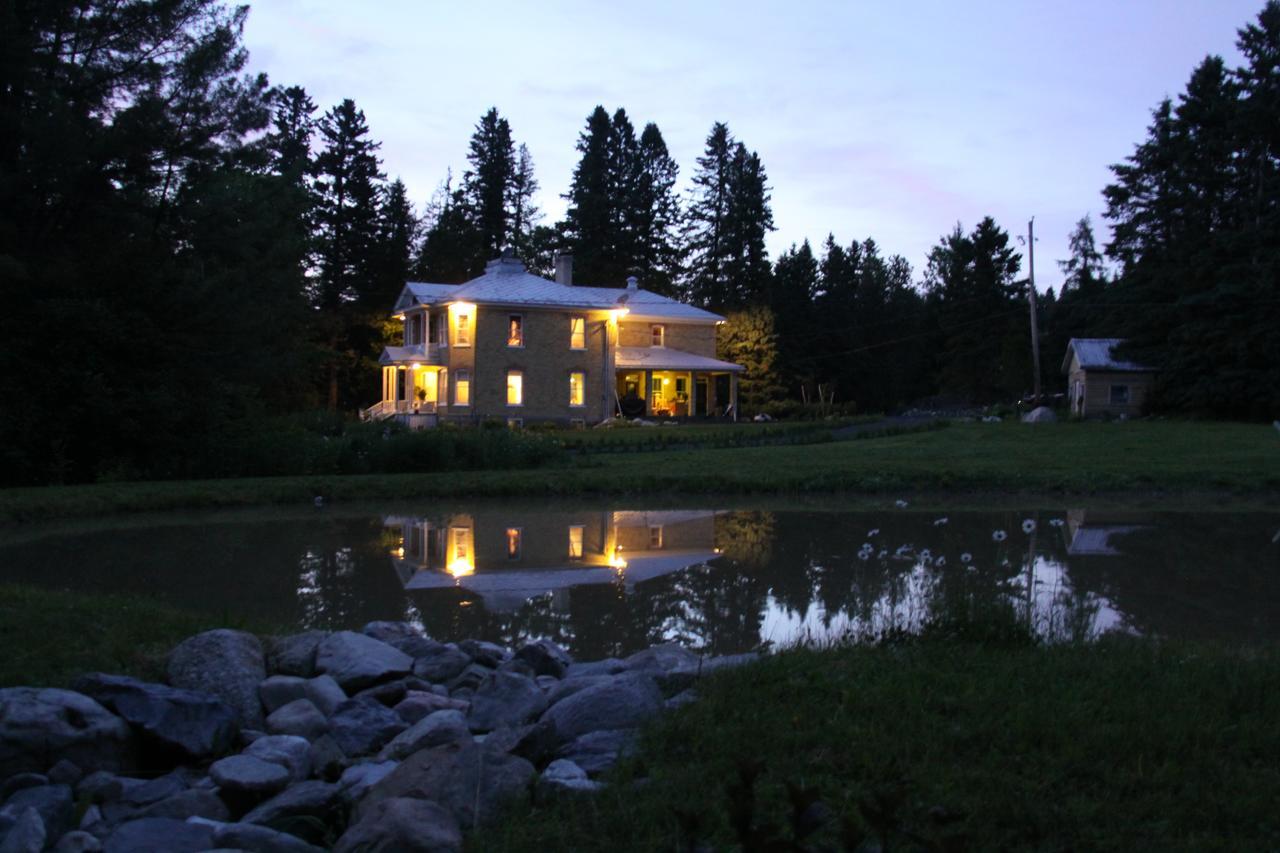 Hotel Auberge Taylor Manor à Saint-Georges Extérieur photo