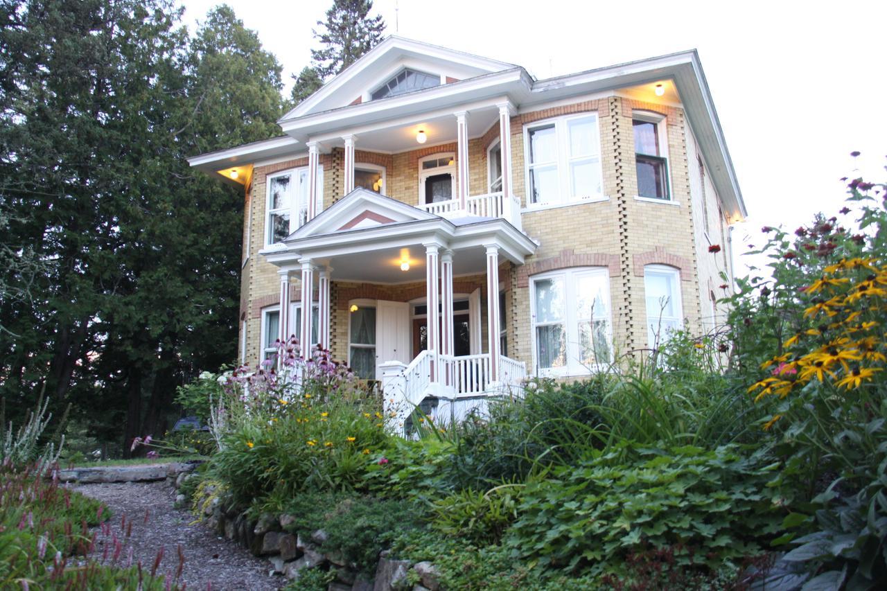Auberge Taylor Manor Saint-Georges Extérieur photo