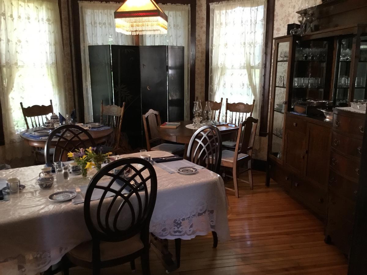 Auberge Taylor Manor Saint-Georges Extérieur photo