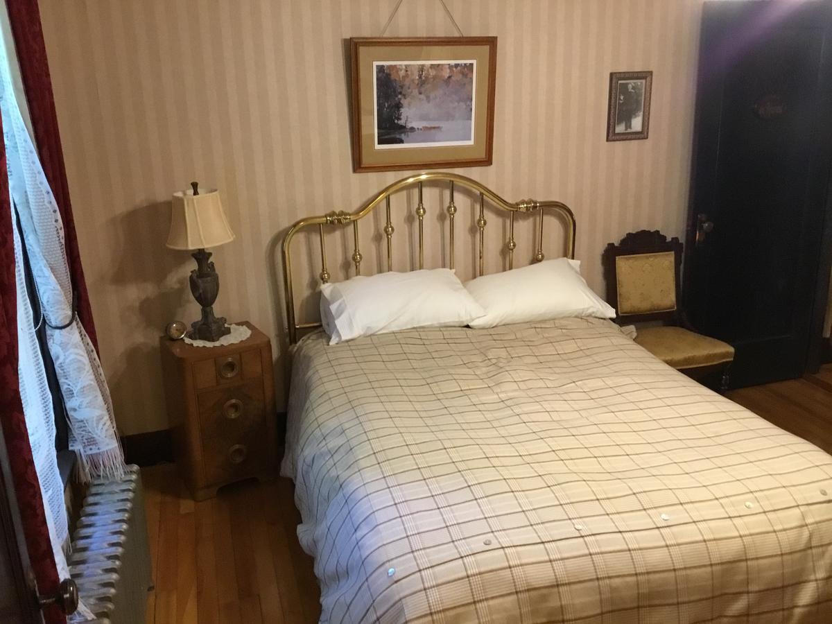 Auberge Taylor Manor Saint-Georges Extérieur photo