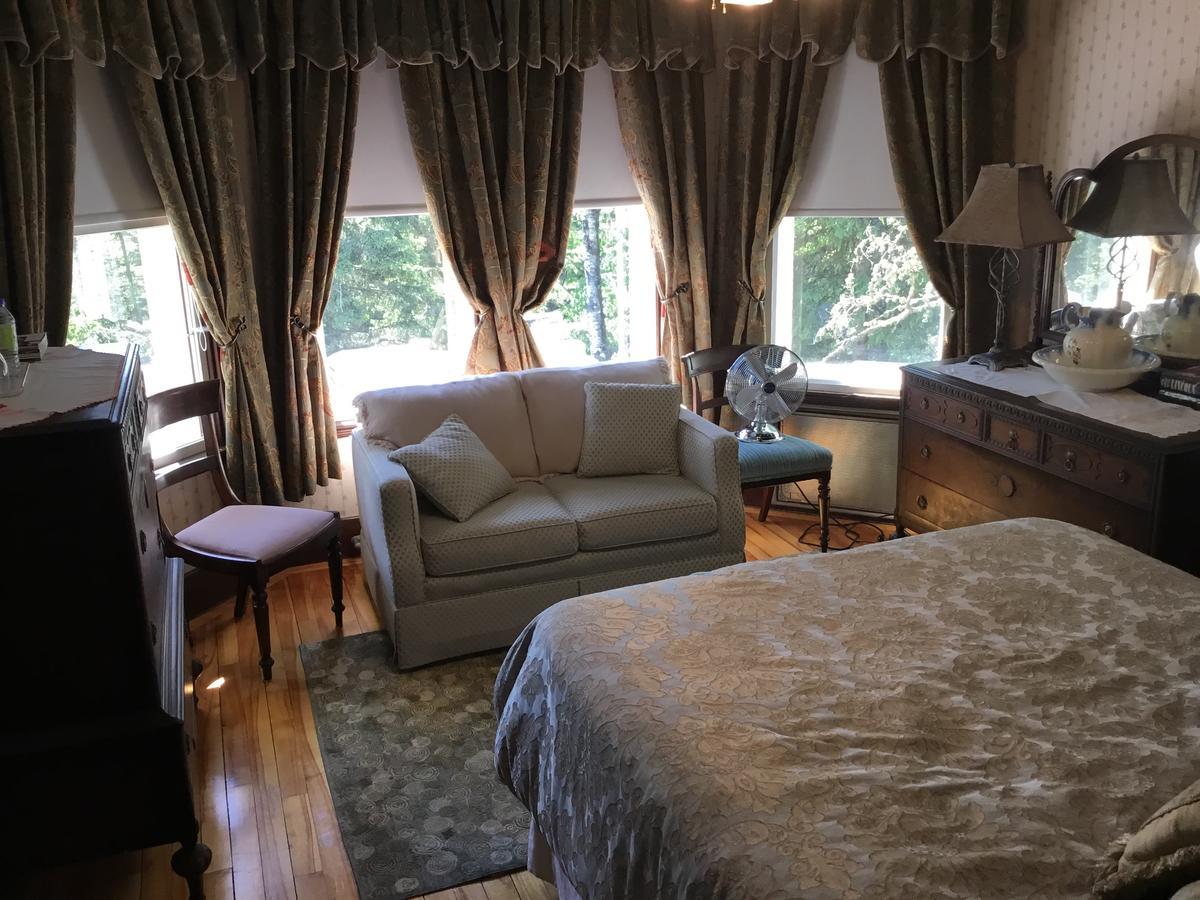 Auberge Taylor Manor Saint-Georges Extérieur photo