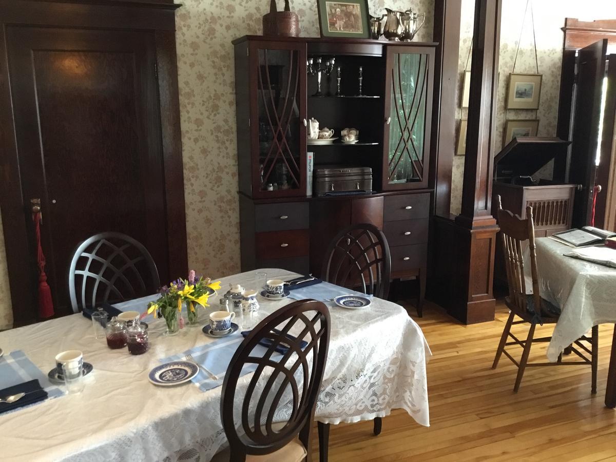 Auberge Taylor Manor Saint-Georges Extérieur photo
